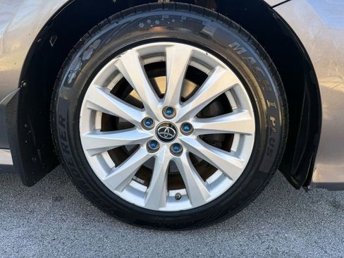 Used 2019 Toyota Camry LE image 14
