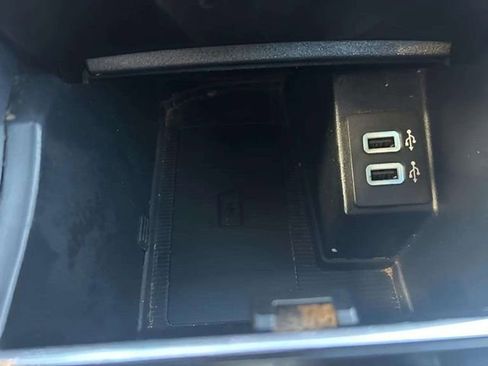 Used 2019 Ford Edge Titanium w/ Equipment Group 301A image 18