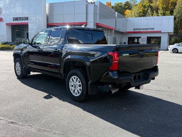 Certified 2025 Toyota Tacoma SR5 AWD/4WD image 3