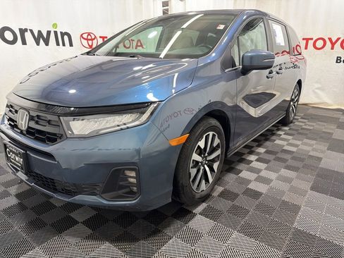 Used 2025 Honda Odyssey EX-L image 3