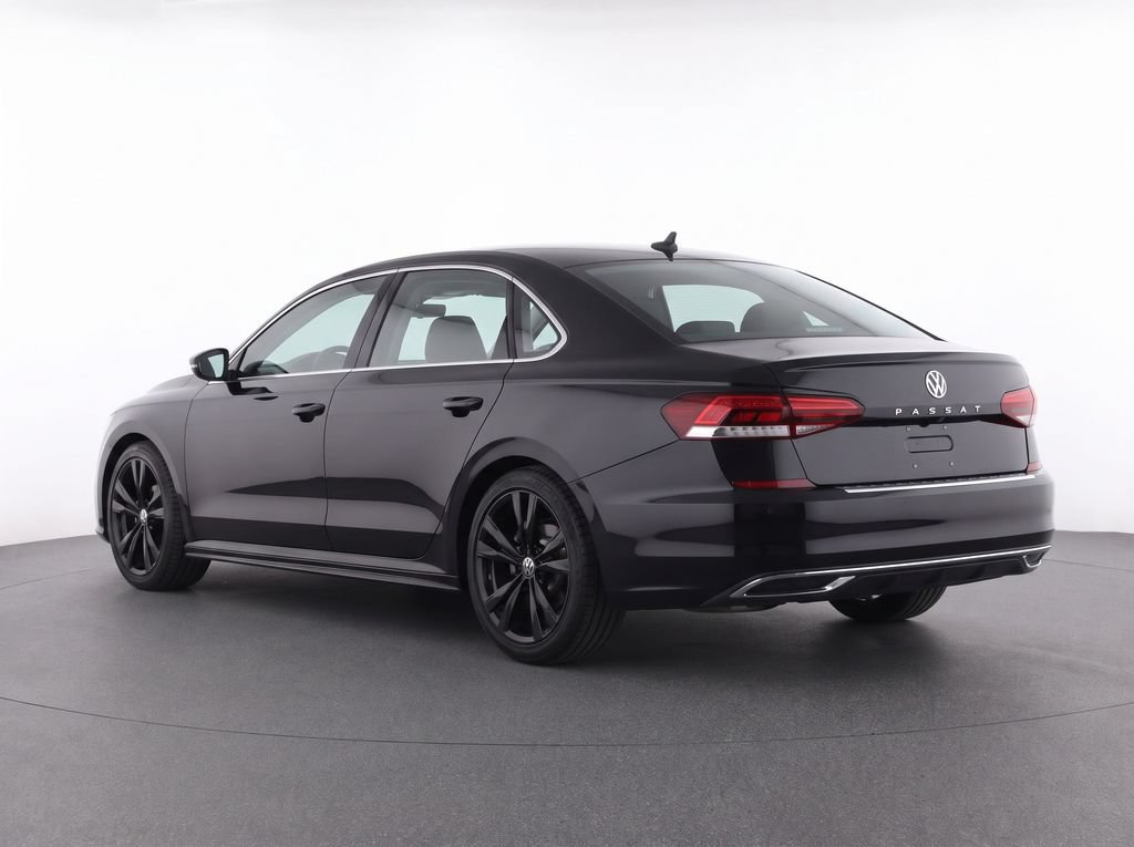 Used 2022 Volkswagen Passat 2.0T SE FWD image 6