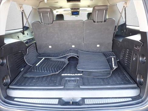 Used 2019 Cadillac Escalade ESV Luxury image 8