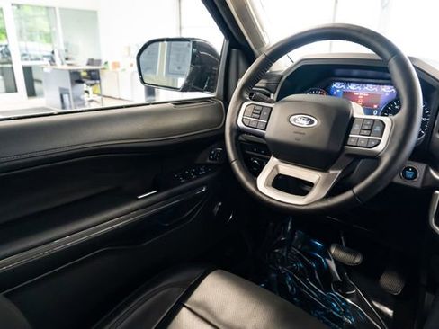 Used 2024 Ford Expedition Max XLT AWD/4WD image 12