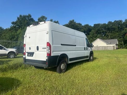 Used 2025 RAM ProMaster 2500 w/ Convenience Group FWD image 4