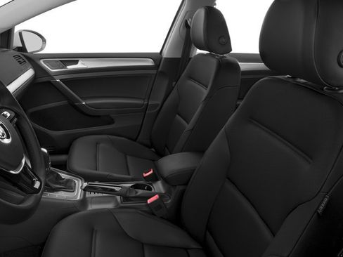 Used 2016 Volkswagen Golf S FWD image 9
