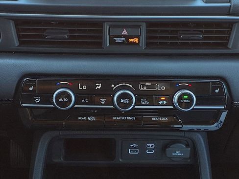 Used 2023 Honda Pilot EX-L image 15