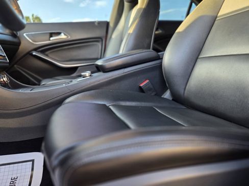 Used 2016 Mercedes-Benz CLA 250 4MATIC image 29
