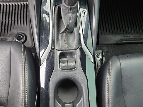 Used 2022 Toyota Corolla XSE image 24