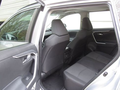 Certified 2024 Toyota RAV4 XLE w/ Convenience Package image 14