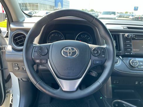 Used 2018 Toyota RAV4 XLE w/ Plus Extra Value Package AWD/4WD image 24