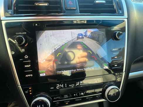 Used 2018 Subaru Legacy 2.5i Limited image 21