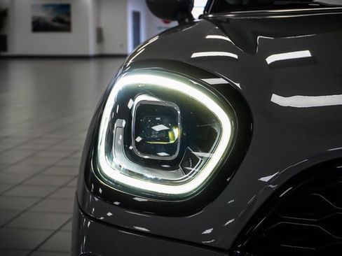 Used 2022 MINI Cooper Countryman S w/ Premium Package image 27