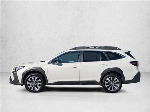 Used 2025 Subaru Outback Limited image 9