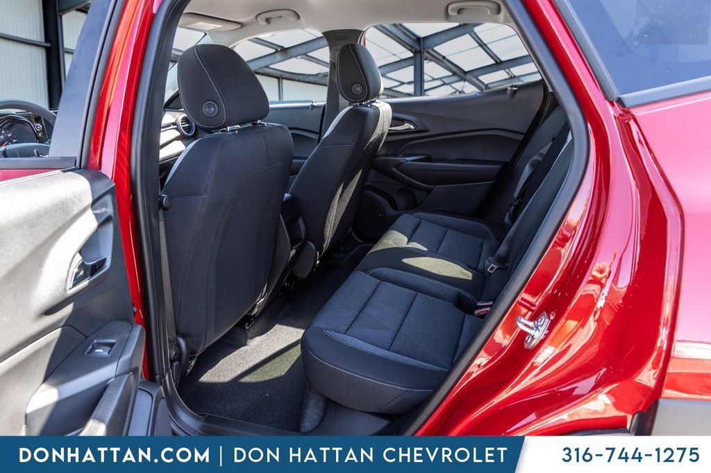 New 2026 Chevrolet Trax LS FWD image 18