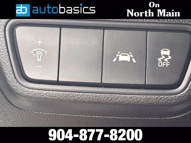 Used 2020 Kia Forte LXS FWD image 25