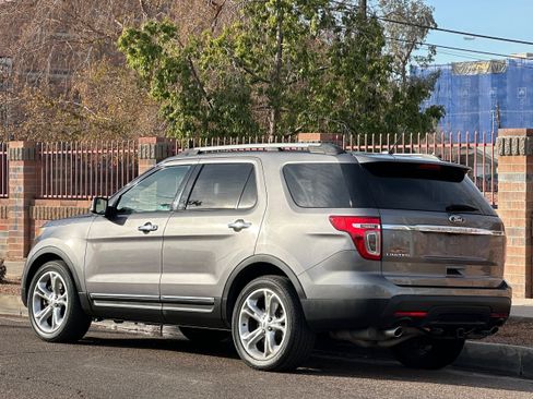 Used 2013 Ford Explorer Limited FWD image 4