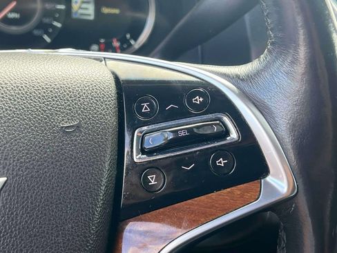 Used 2016 Cadillac Escalade Luxury AWD/4WD image 26