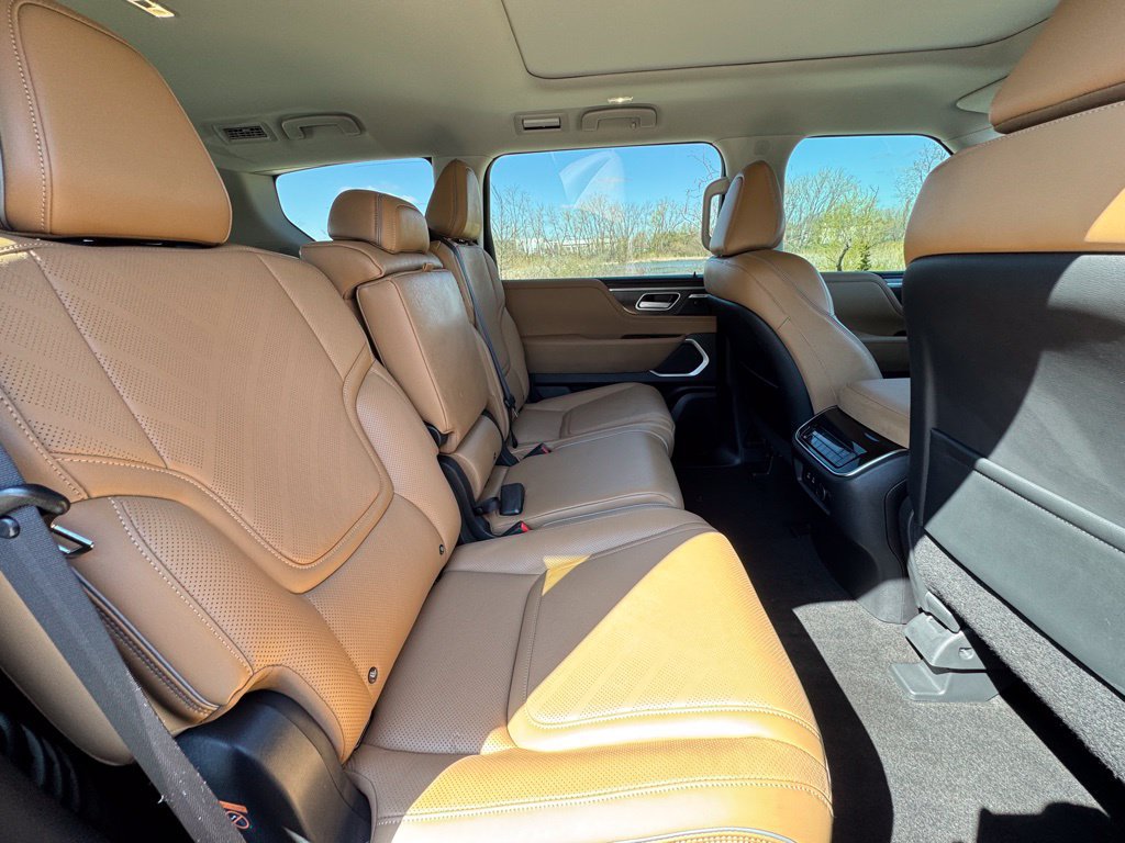Certified 2026 INFINITI QX80 Luxe w/ Cargo Package AWD/4WD image 26