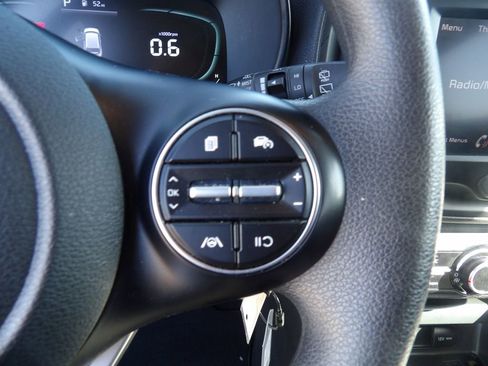 Used 2024 Kia Soul LX w/ Option Group 015 image 16