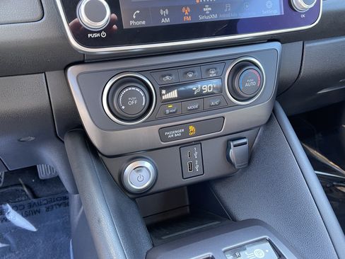 Used 2025 Nissan Leaf S FWD image 23