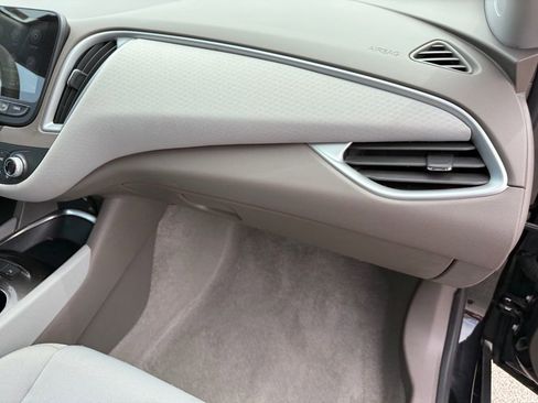 Used 2024 Chevrolet Malibu LT FWD image 16