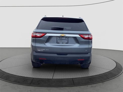 Used 2020 Chevrolet Traverse LT image 6