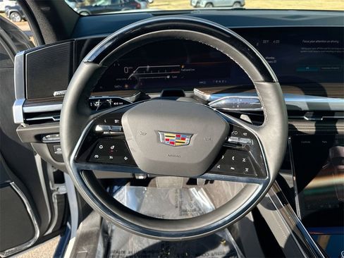 Used 2025 Cadillac Escalade Premium Luxury w/ Touring Package image 16