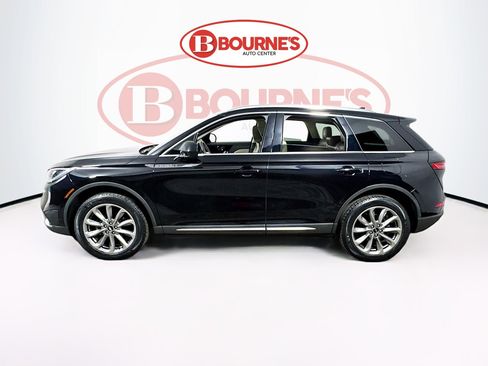 Used 2022 Lincoln Corsair AWD w/ Premium Package image 8