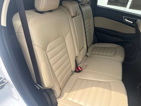 Used 2024 Ford Edge SEL AWD/4WD image 29
