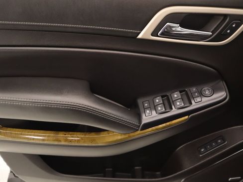 Used 2017 GMC Yukon Denali w/ Open Road Package image 19