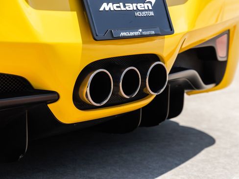 Used 2015 Ferrari 458 Spider RWD image 21