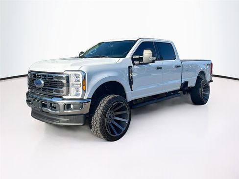 Used 2023 Ford F250 XLT AWD/4WD image 1