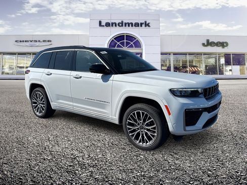 New 2026 Jeep Grand Cherokee Summit AWD/4WD image 1
