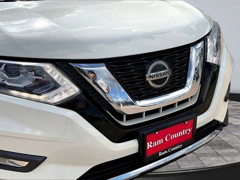 Used 2020 Nissan Rogue SL w/ Premium Package AWD/4WD image 32