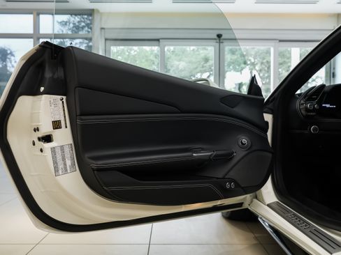 Used 2018 Ferrari 488 Spider RWD image 48