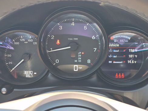 Certified 2026 Porsche Macan AWD/4WD image 26