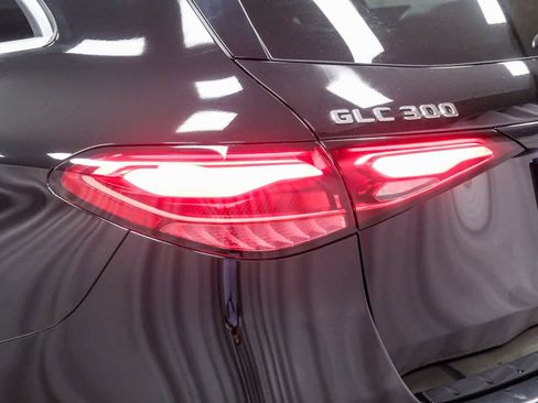 Certified 2026 Mercedes-Benz GLC 300 image 7