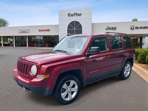 Used 2014 Jeep Patriot Latitude w/ All Weather Capability Group AWD/4WD image 1