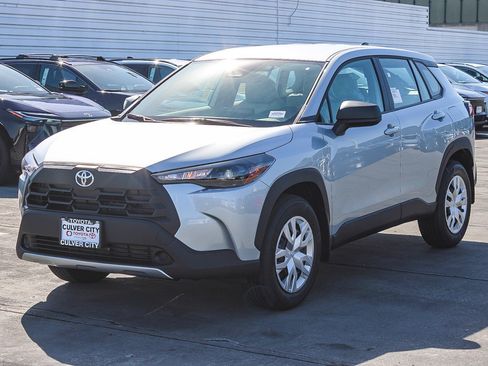 New 2026 Toyota Corolla Cross L FWD image 3