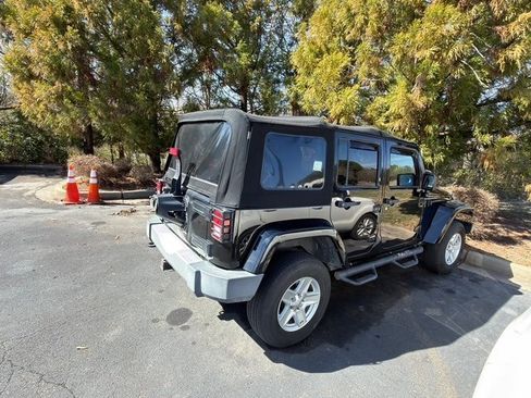 Used 2013 Jeep Wrangler Unlimited Sahara w/ Connectivity Group image 5