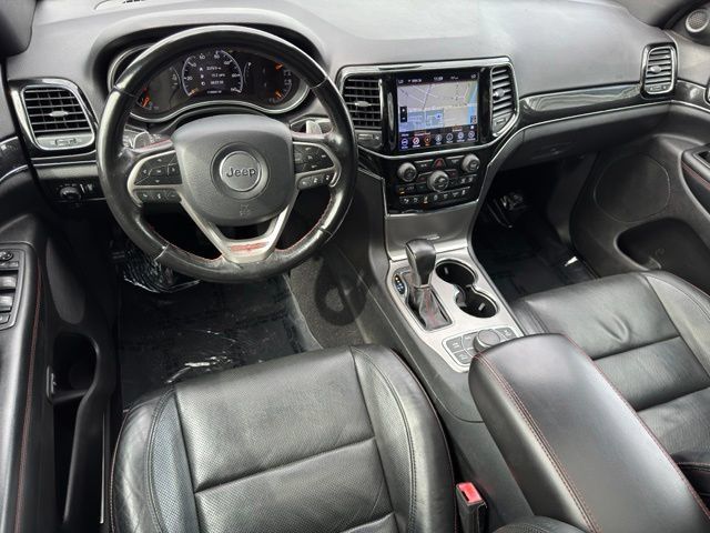 Used 2020 Jeep Grand Cherokee Trailhawk w/ Trailhawk Luxury Group AWD/4WD image 11