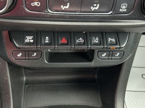 Used 2020 Chevrolet Colorado LT w/ Safety Package AWD/4WD image 34