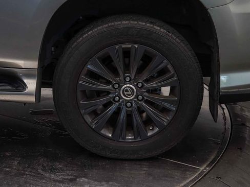 Used 2023 Lexus GX 460 Luxury w/ Sport Design Package AWD/4WD image 10