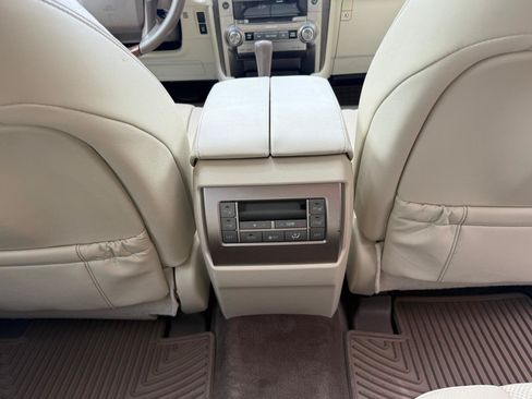 Used 2015 Lexus GX 460 w/ Premium Package AWD/4WD image 18