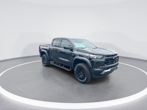 New 2026 Chevrolet Colorado Trail Boss AWD/4WD image 2