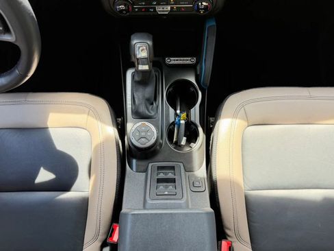 Used 2023 Ford Bronco Wildtrak AWD/4WD image 22