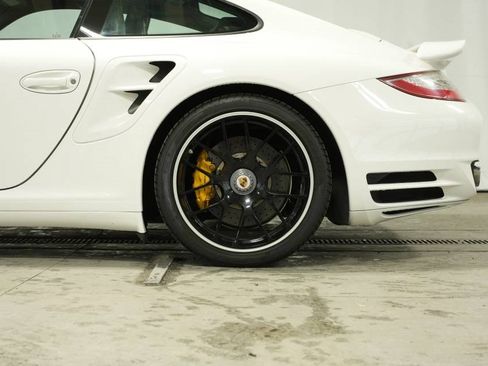 Used 2013 Porsche 911 Turbo S image 41
