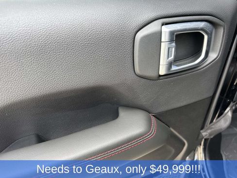 Used 2024 Jeep Wrangler Unlimited Rubicon AWD/4WD image 34