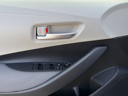 Certified 2020 Toyota Corolla LE FWD image 12