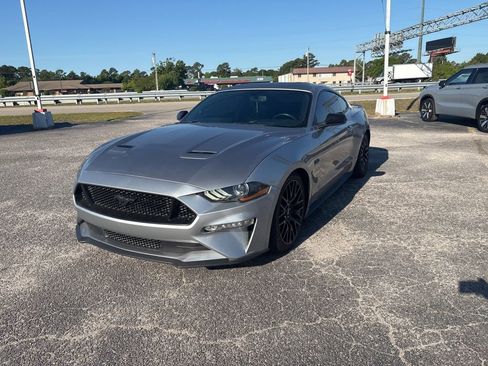 Used 2020 Ford Mustang GT RWD image 6